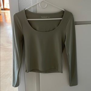 Abercrombie Long-Sleeve Seamless Scoopneck Tee